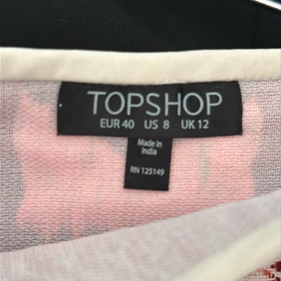 Embroidered skirt size 8 - Picture 2 of 2